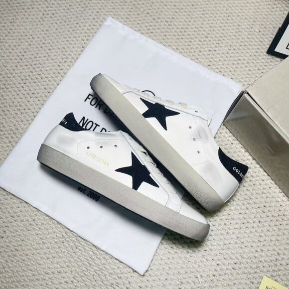 Golden Goose - Picture 7 of 8